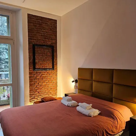 Eanna Scalo Porta Romana Prada Apartamento Milán