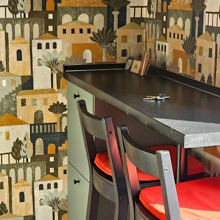 Eanna Scalo Porta Romana Prada ميلان
