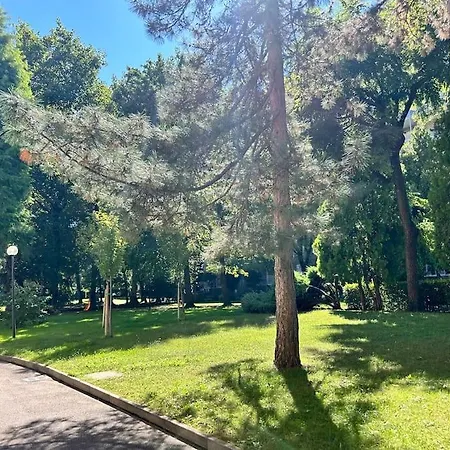 3 Bedrooms Flat Fully Equipped With Pool & Tennis Apartman Milánó