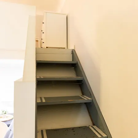 Design E Stile, Rifugio Alighieri A Centro