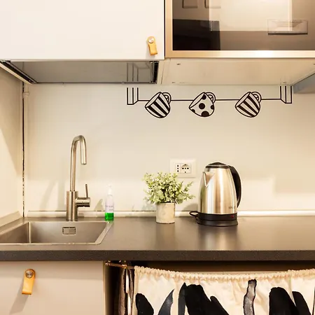 Design E Stile, Rifugio Alighieri A Centro * 밀라노