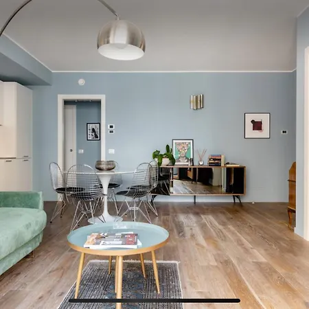 The Wallpaper House شقة