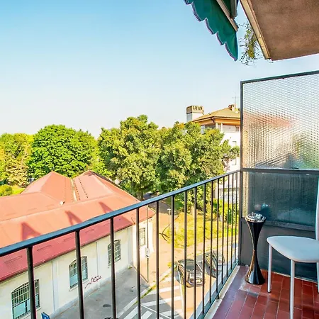 Large - Duomo Apartment Mailand