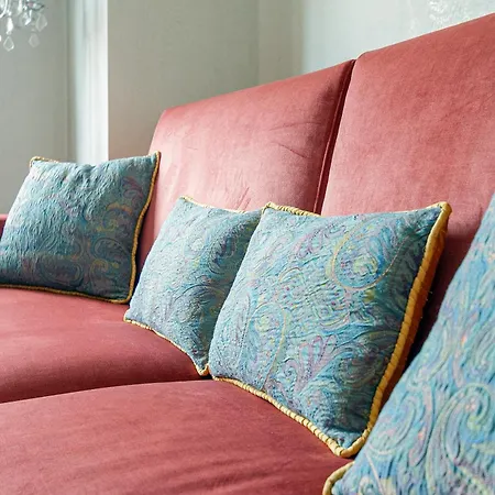 Апартаменты Homycare Stylish With Jacuzzi & Balcony Steps From Duomo