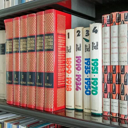 Homycare Stylish With Jacuzzi & Balcony Steps From Duomo *