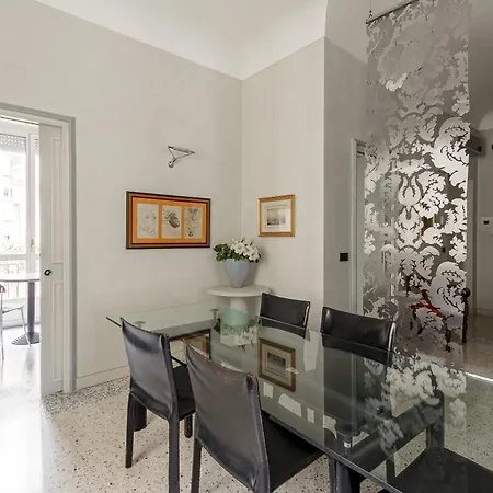 Homycare Stylish With Jacuzzi & Balcony Steps From Duomo Милан