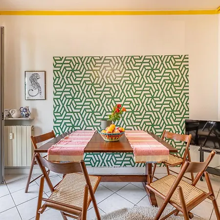 Funky House Next To The Airport! Apartamento *
