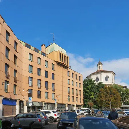 Duomo Luxury Ix شقة