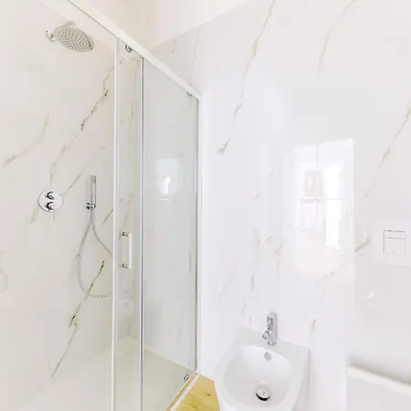 Apartment Duomo Deluxe - Bilocale Moderno - Metro - Wi-f Milan