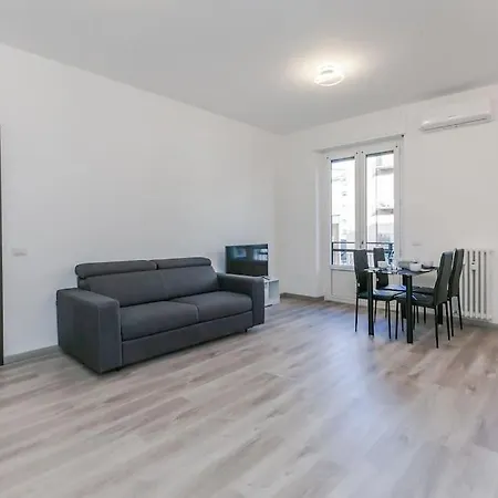 Bicocca Metro House *