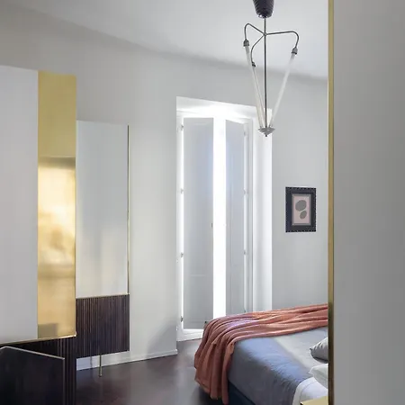 Sophisticated With Italian Charm דירה