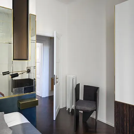 Sophisticated With Italian Charm Apartment Milan