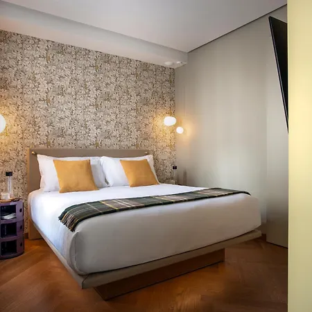 Domya - Manzoni 25 Apartmanhotel 5*