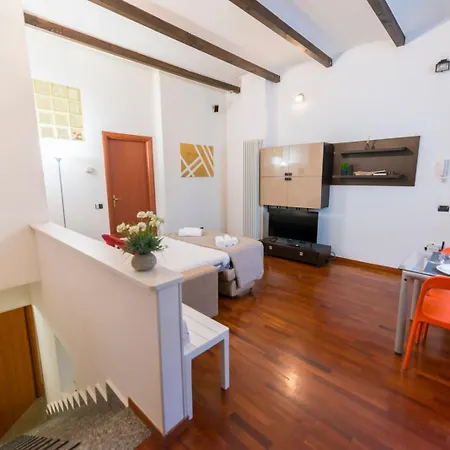 Apartment Casati Degli Artisti *