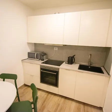 Meda's House - Cozy Modern Flat Apartment
