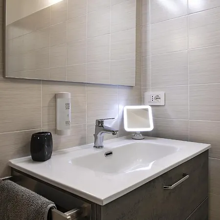 5 Minuti Martesana Elegante Apartment