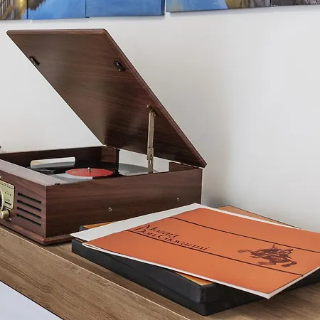 5 Minuti Martesana Elegante Apartment