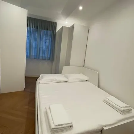 Apartment Esclusivo Apt Design Fashion-district Foppa 49a - Parking *
