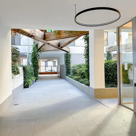 Menotti 11 - 15 Min Dal Duomo