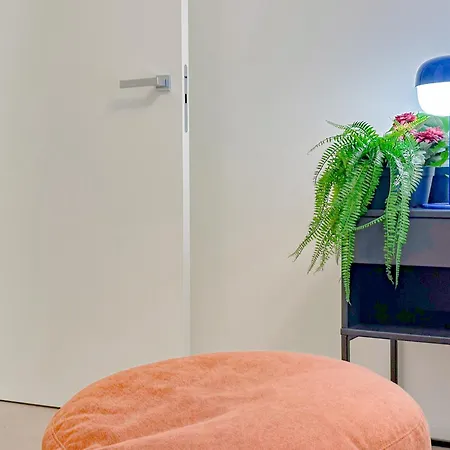 Menotti 11 - 15 Min Dal Duomo Apartamento Milán
