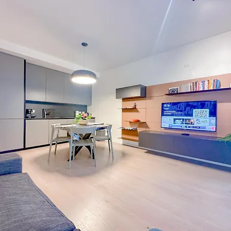 Menotti 11 - 15 Min Dal Duomo Apartment Milan