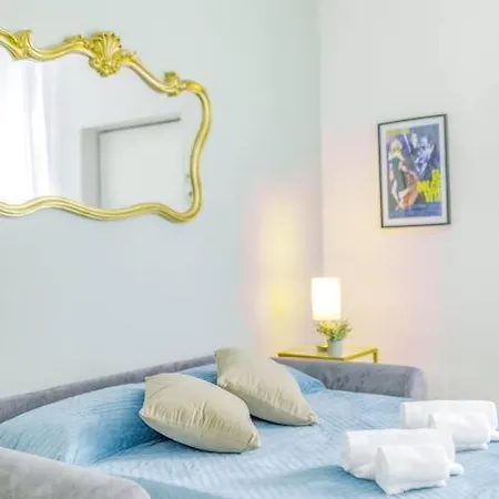 Duomo Deluxe - Bilocale Moderno - Metro - Wi-f Apartment