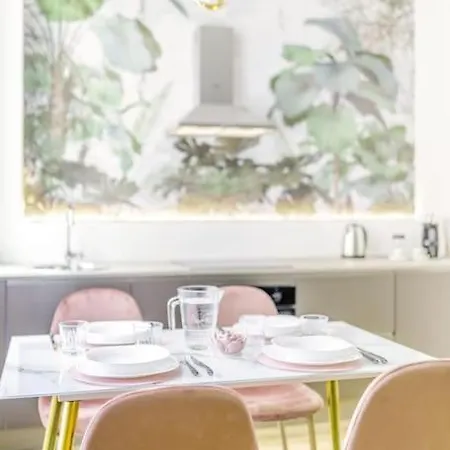 Apartment Duomo Deluxe - Bilocale Moderno - Metro - Wi-f