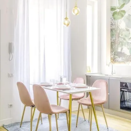 Apartment Duomo Deluxe - Bilocale Moderno - Metro - Wi-f *