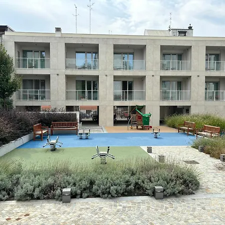 Torre Skyview Gym Pool & Rooftop Милан