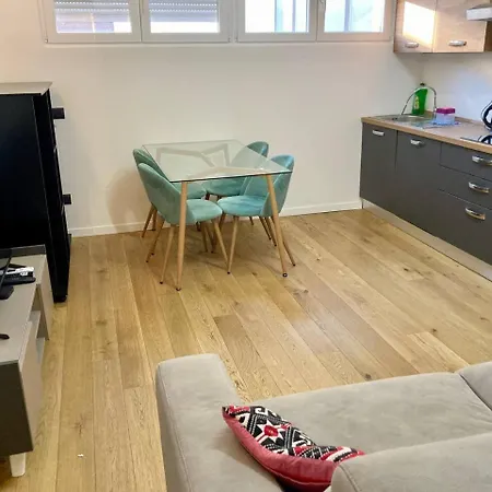 Modern 3 Bedrooms