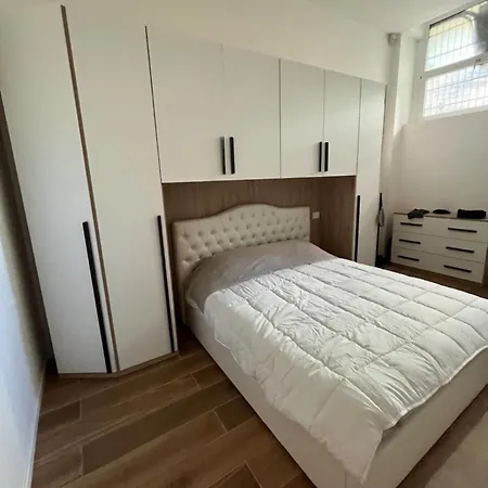 Loft 10 Minuti Dal Centro شقة