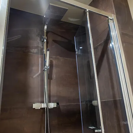 Elegant Flat - Few Minutes To Duomo & Prada