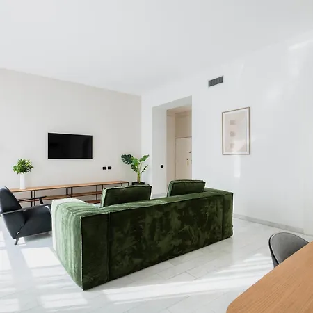 Relstay - Montenapoleone * מילאנו