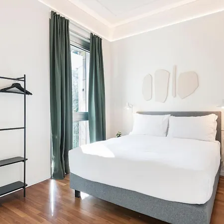 Relstay - Montenapoleone Милан