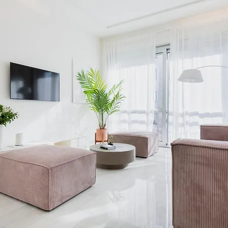 Relstay - Montenapoleone * Milano