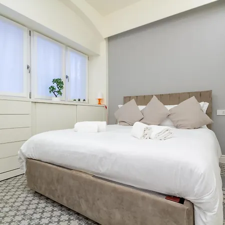 Centro Storico Vetra M4-studio 10min Walk Duomo Apartmán *