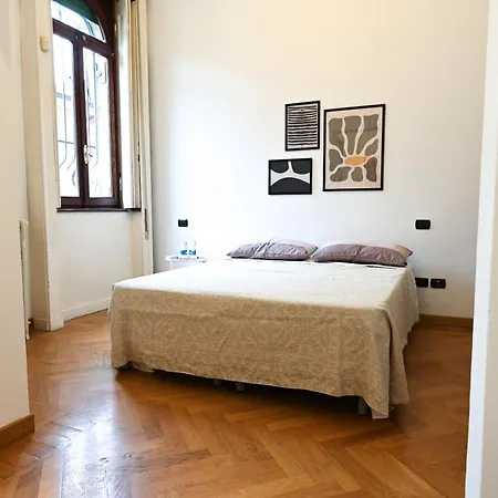 Elisabetta * Milánó