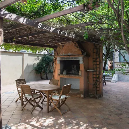 Elisabetta Affittacamere *