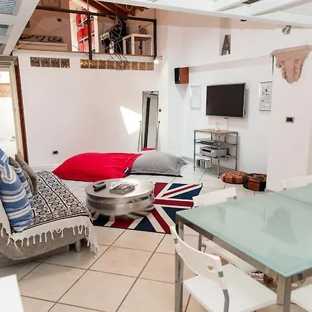 Appartamento A Loft - Metro Centro- 5 Posti