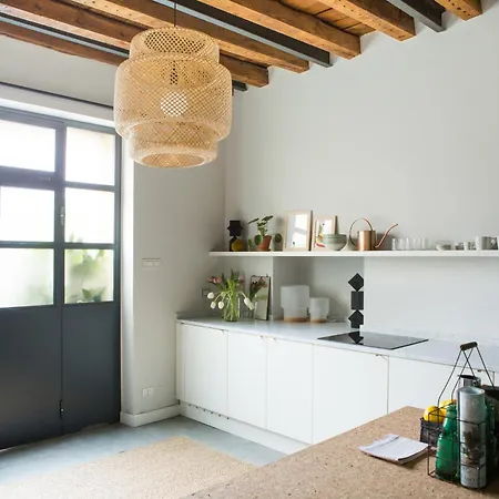 Greenhouse By Costanza Apartment