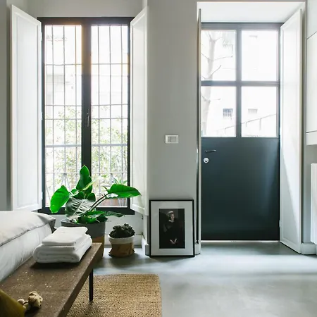 Apartment Greenhouse By Costanza *