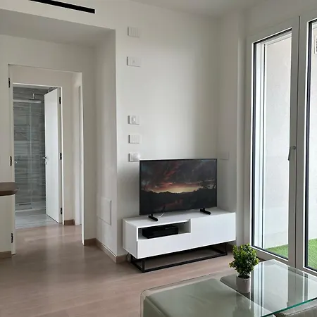 Torre Skyview Gym Pool & Rooftop Apartment