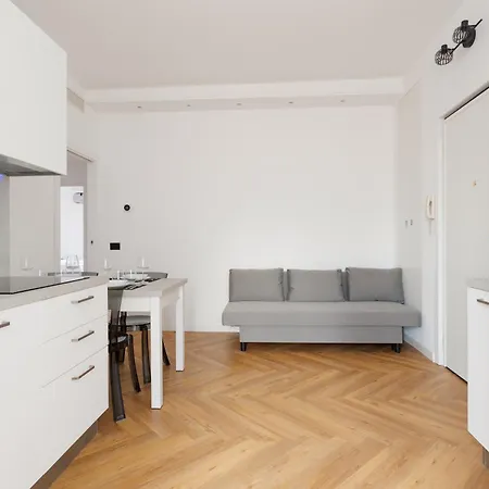 Paul House Buenos Aires Милан