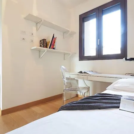 Contempora - Elegante Trilocale In Citylife - Boezio 20 Milano