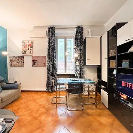 Elegant Three-room In Porta Romana Апартаменты