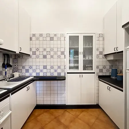 Elegant Three-room In Porta Romana *