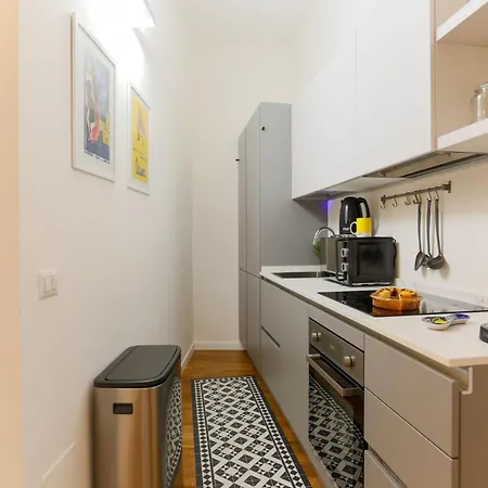 The Rent - Comfortable One-bedroom In The Crocetta Area *