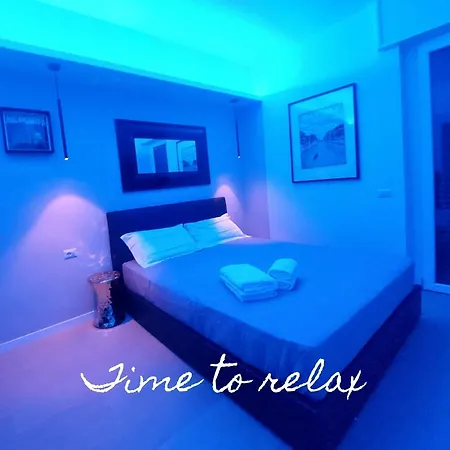 Navigli-san Babila New Attico Balcone Aria Апартаменты