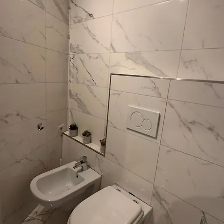 Lejlighed SUITE (bedroom&living room) Milano