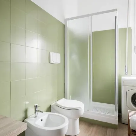 2 Bedroom Gem Near Milano Centrale Fast Wi Fi Kademy House Apartment Milan